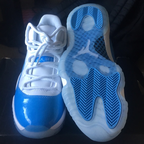 Air Jordan 11 Retro Low - Picture 3 of 3